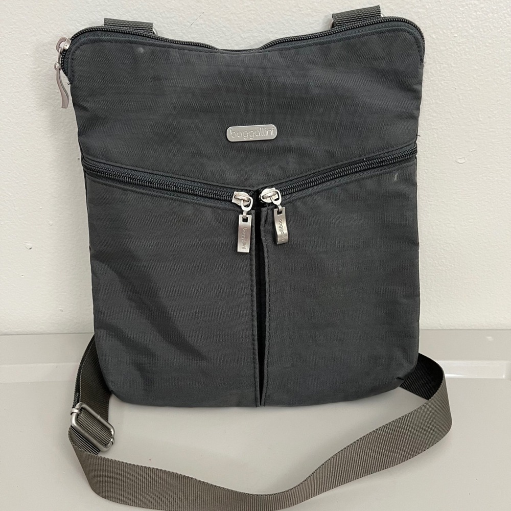 Baggallini Horizon Crossbody Bag Organizer Travel‎ Pockets RFID Lightweight
